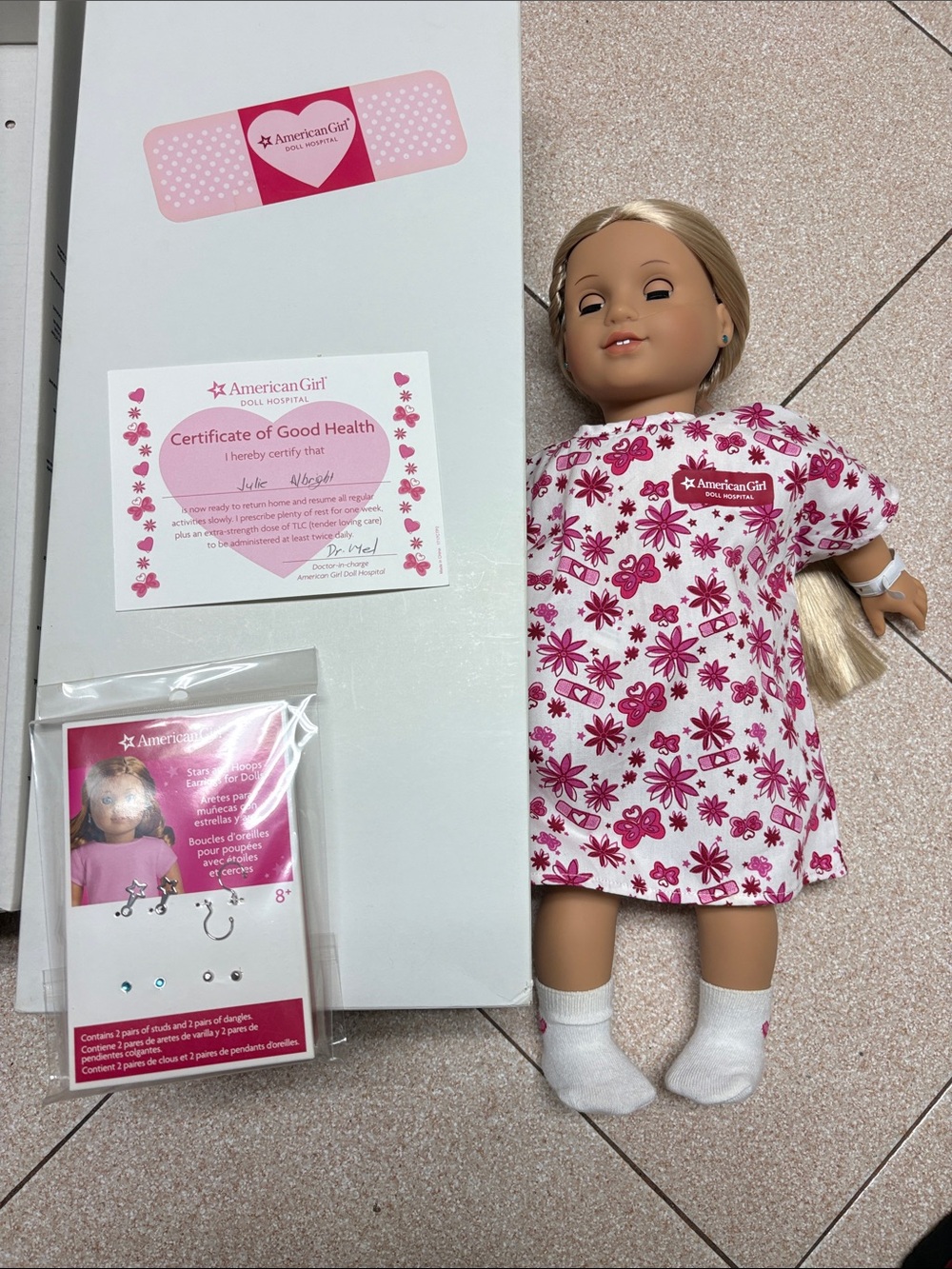 American Girl Julie Albright  hospital gown doll& Accessories